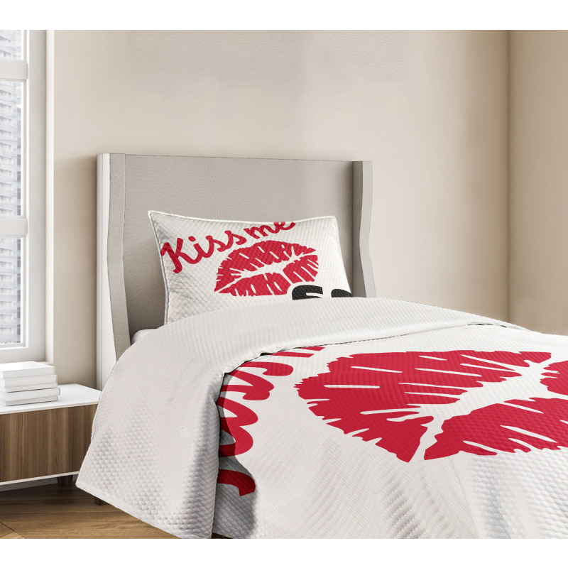 Kiss Me I am 60 Words Bedspread Set