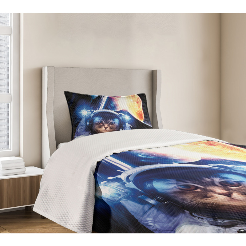 Supernova Eclipse Bedspread Set