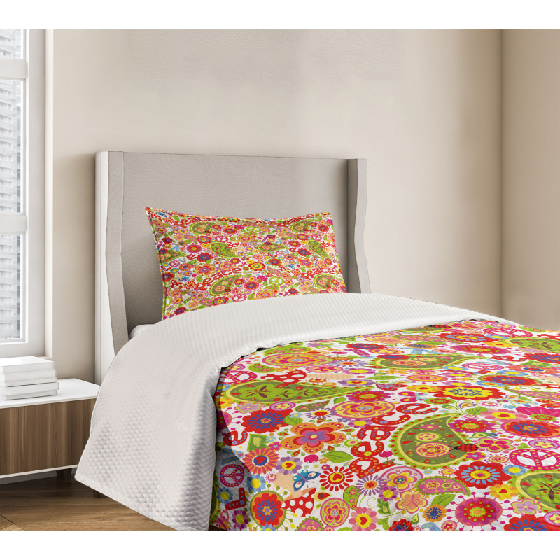 Mushrooms Poppies Bedspread Set