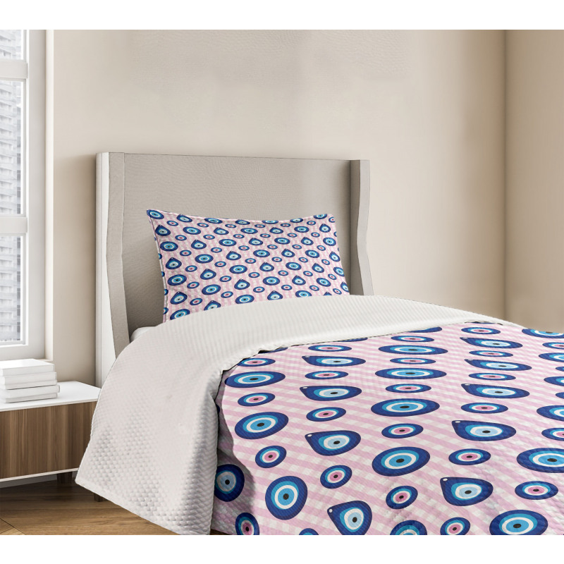 Bead Shapes Checkered Bedspread Set