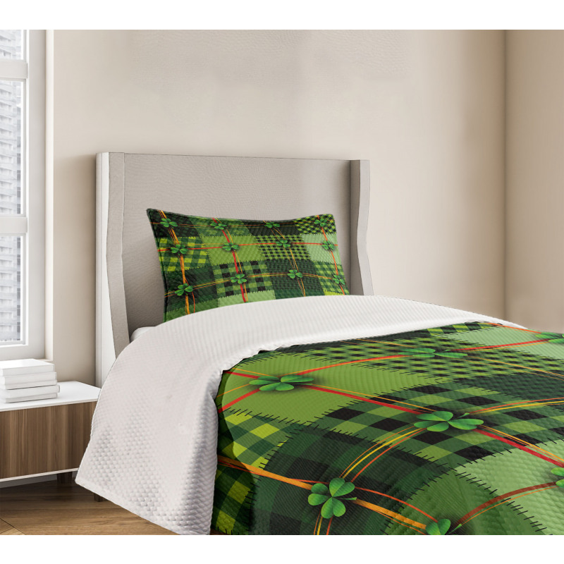 Patchwork Celtic Clovers Bedspread Set