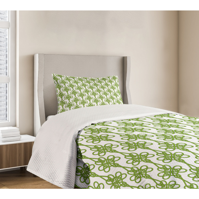 Entangled Clover Leaves Bedspread Set