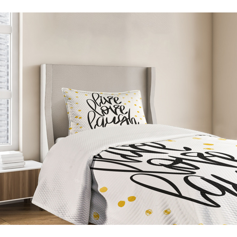 Phrase Dots Bedspread Set