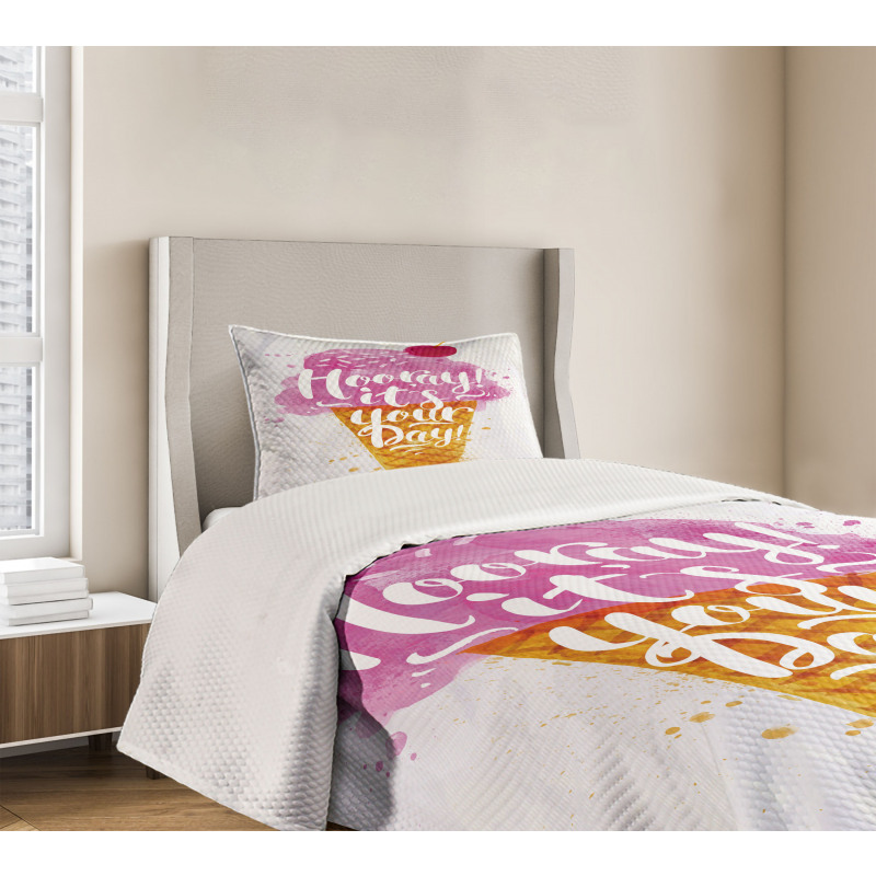 Words Cherry Bedspread Set