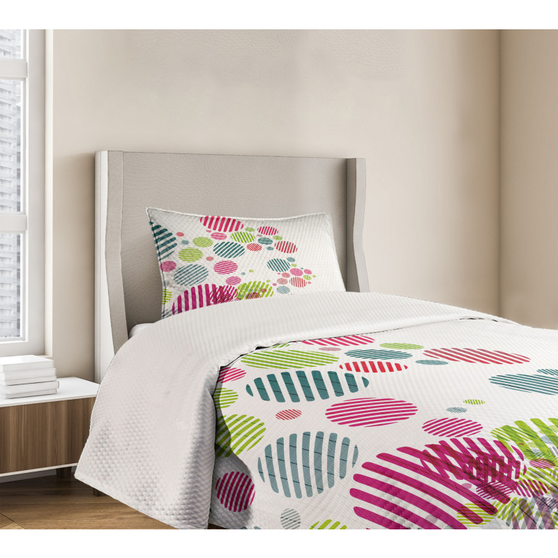Abstract Striped Dots Bedspread Set