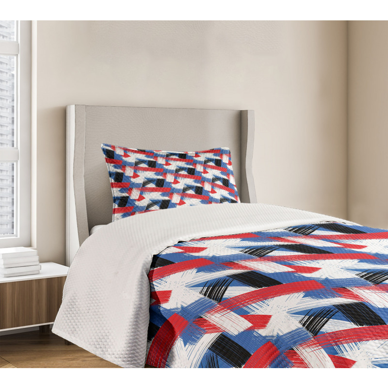 Geometric Grunge Motif Bedspread Set