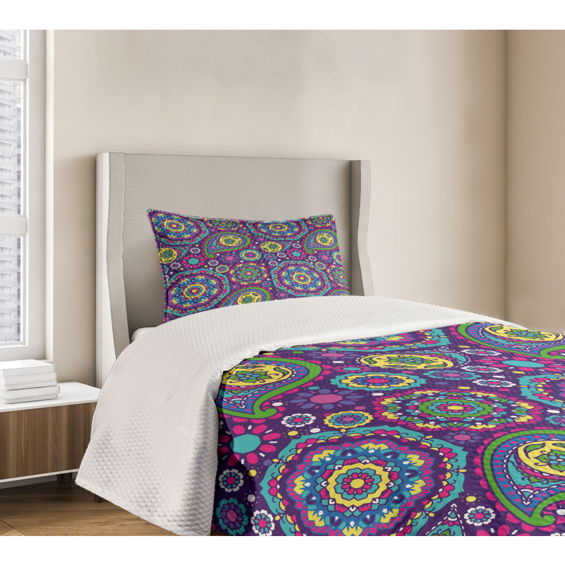 Vibrant Tones Boho Bedspread Set