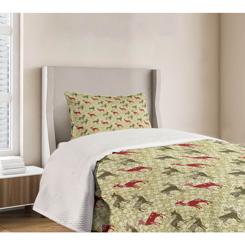 Damask Snowflake Deer Bedspread Set