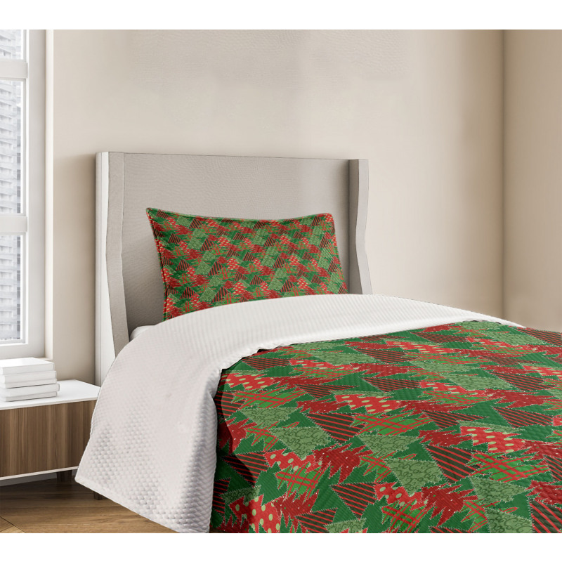 Tree Pines Swirl Dot Bedspread Set