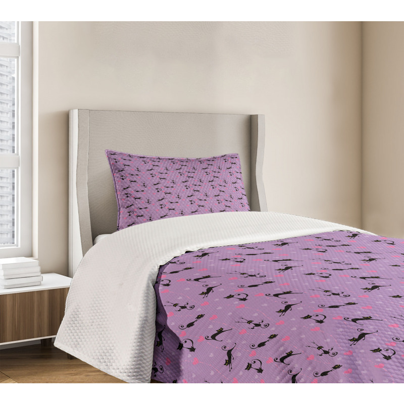 Little Kittens Hearts Bedspread Set