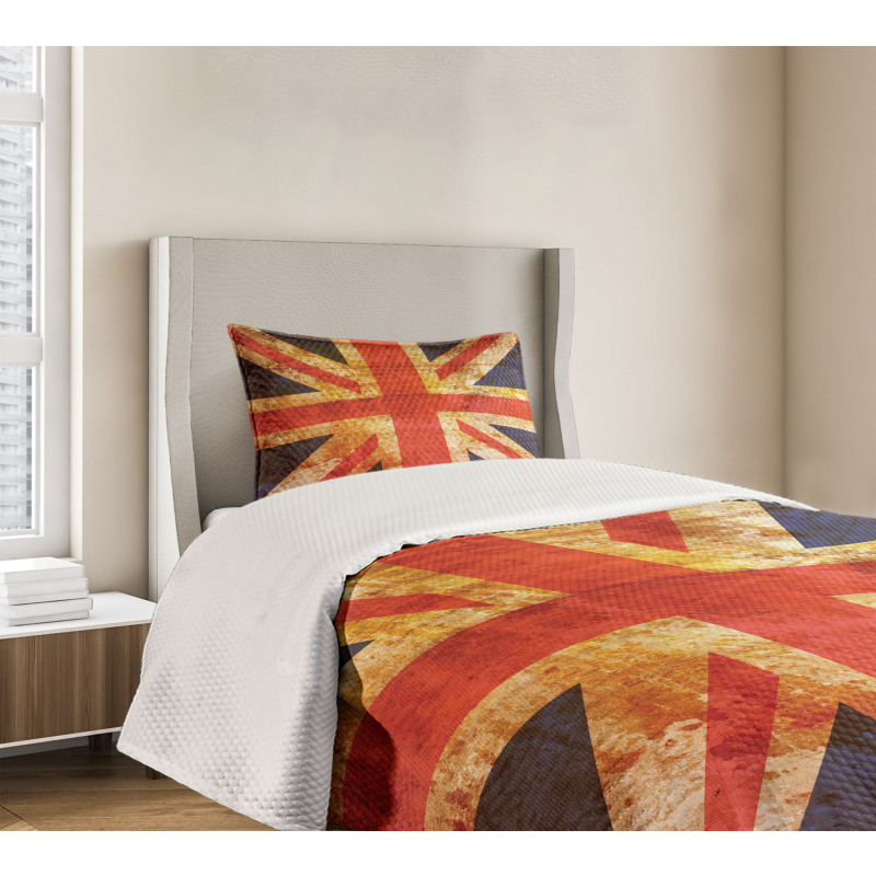 Union Jack Motif Grunge Bedspread Set