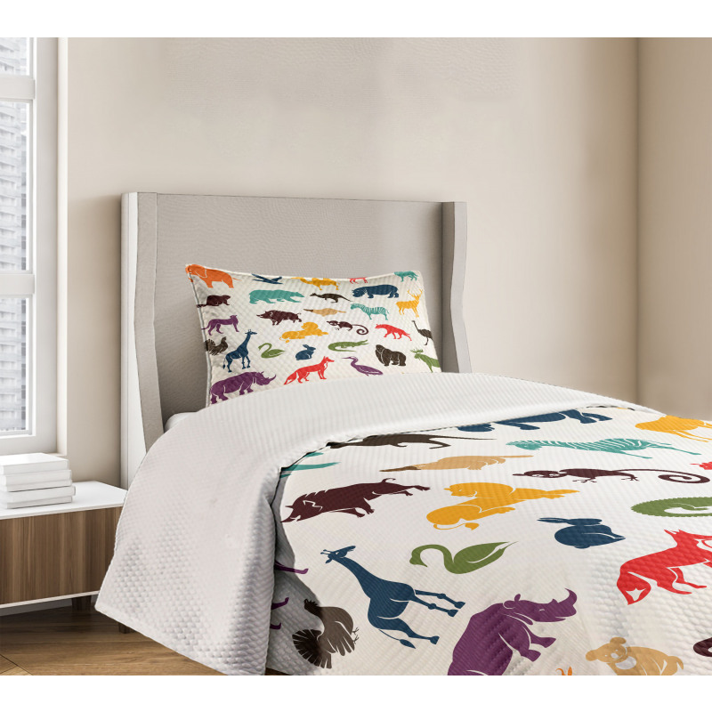 Silhouettes Safari Bedspread Set