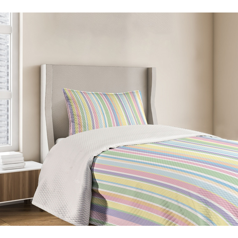 Striped Classic Pattern Bedspread Set