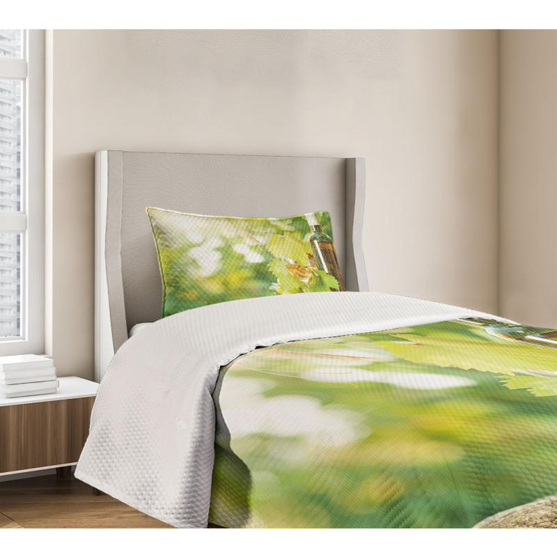 Young Vine Green Spring Bedspread Set