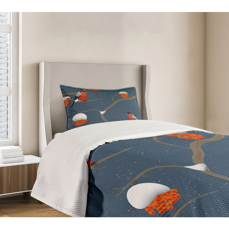 Snowy Tree Branches Birds Bedspread Set