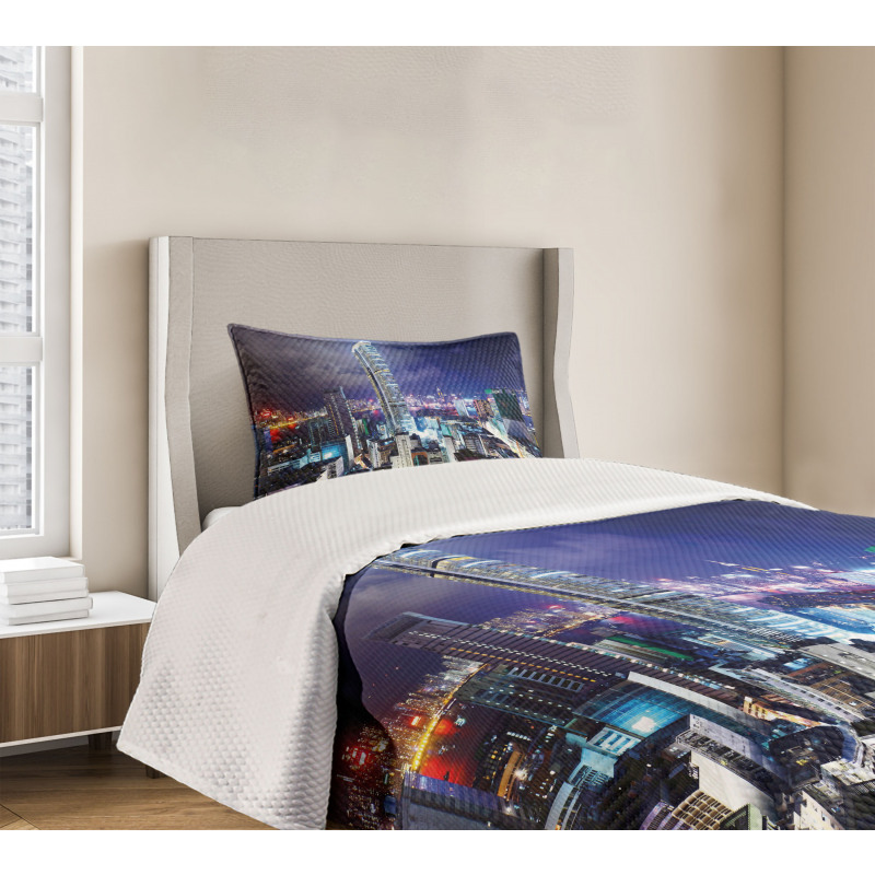 Downtown Hong Kong Night Bedspread Set