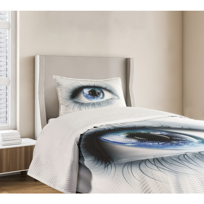 Planet Earth Reflection Bedspread Set