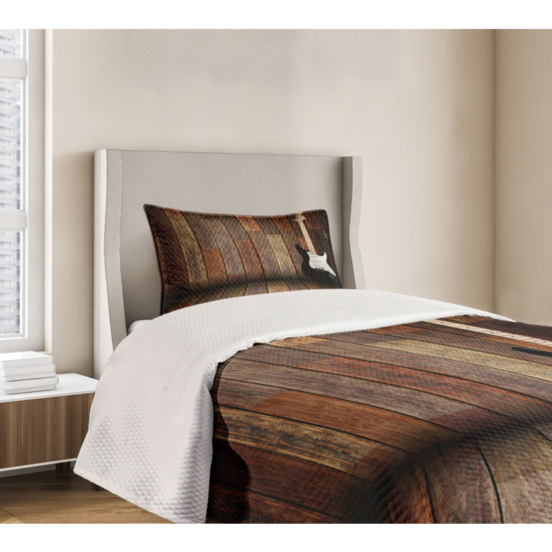 Guitar Wood Room Bedspread Set