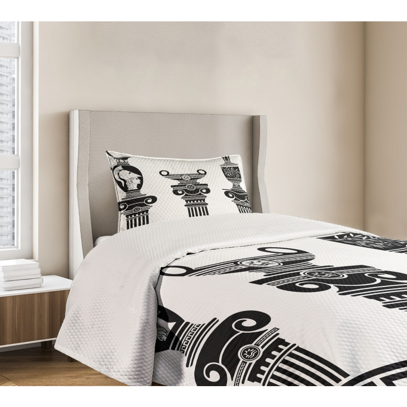 Hellenic Vase Design Bedspread Set