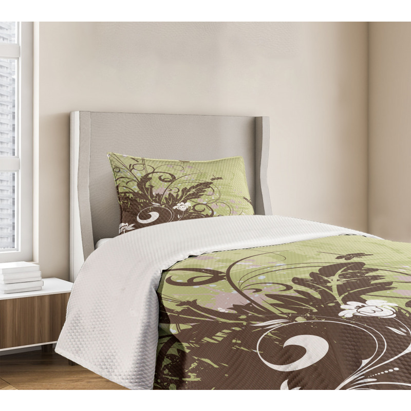 Retro Flower Grunge Bedspread Set