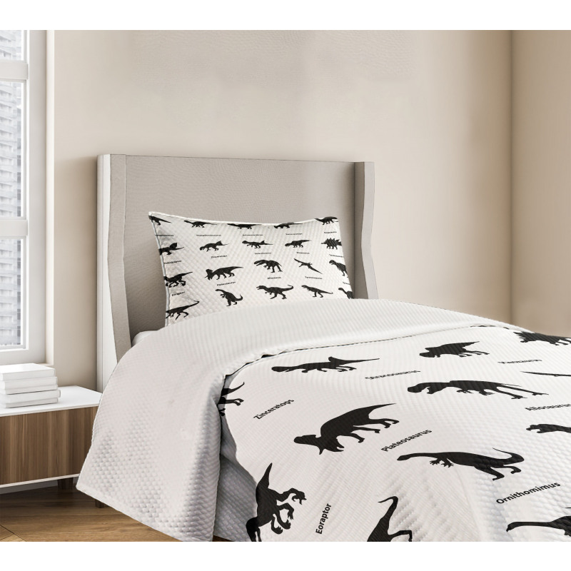 Evolution of Wildlife Bedspread Set