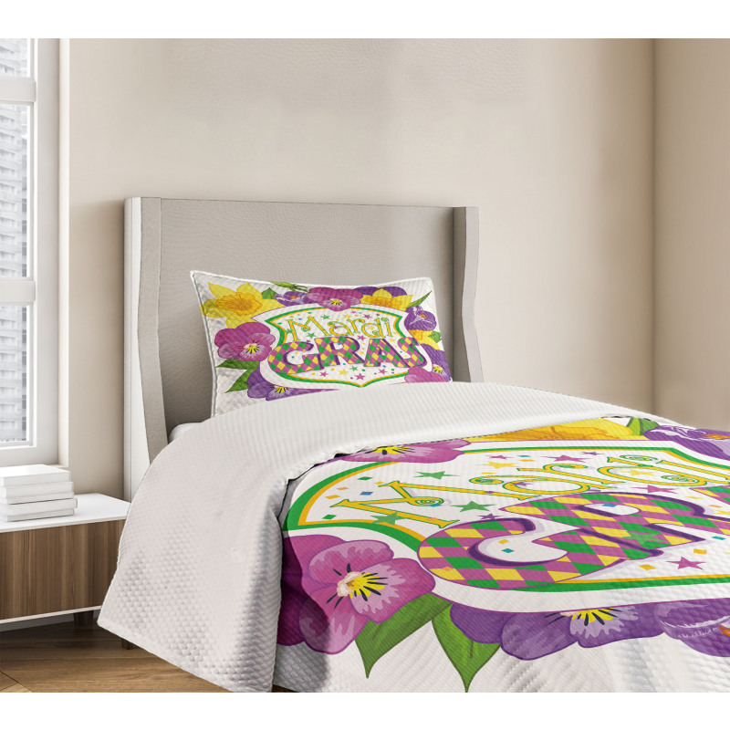Blazon with Flowers Bedspread Set