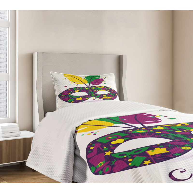 Time to Carnival Bedspread Set