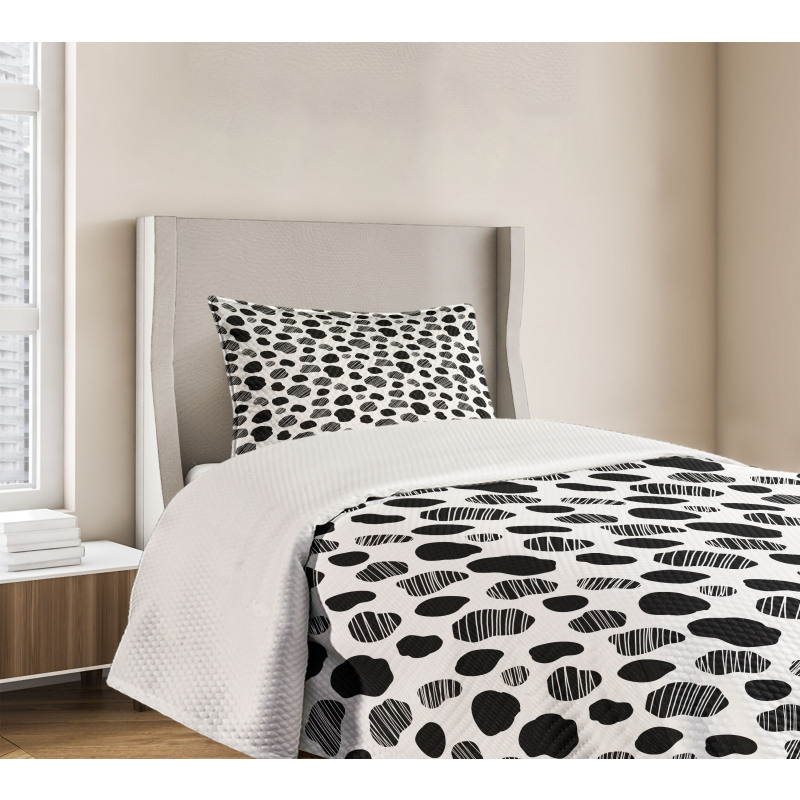 Black and White Dots Bedspread Set