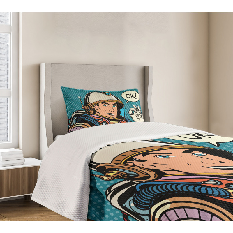 Space Man Gesturing Bedspread Set