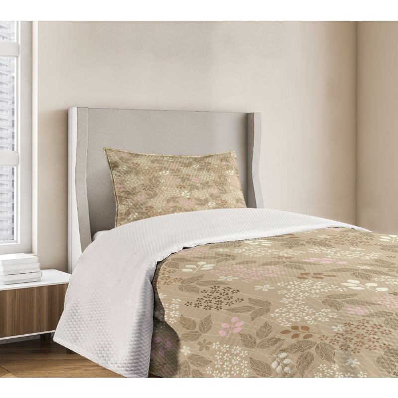 Daisies Romantic Ornate Bedspread Set