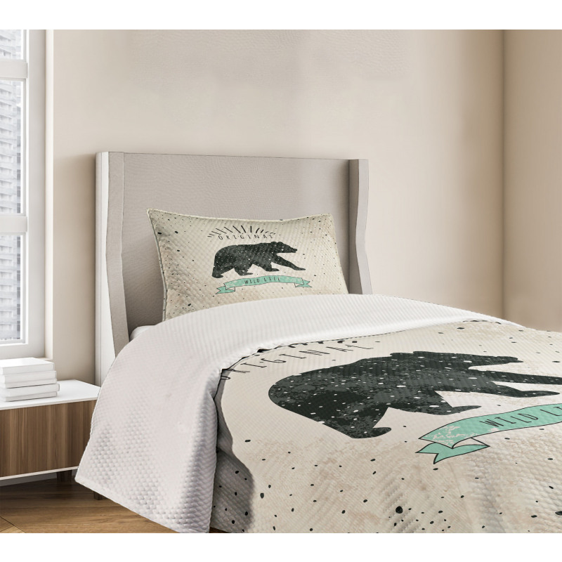 Vintage Wildlife Bedspread Set