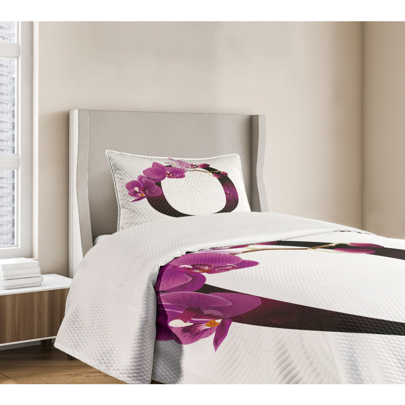 O Alphabet and Orchid Bedspread Set