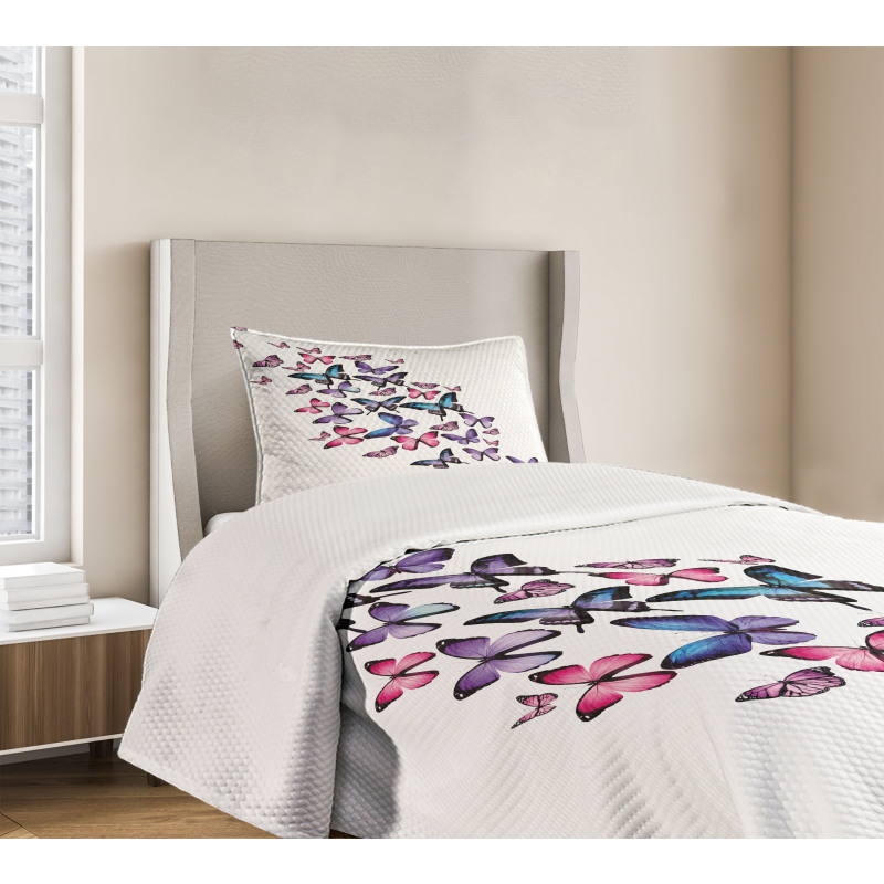 Many Butterflies Bedspread Set
