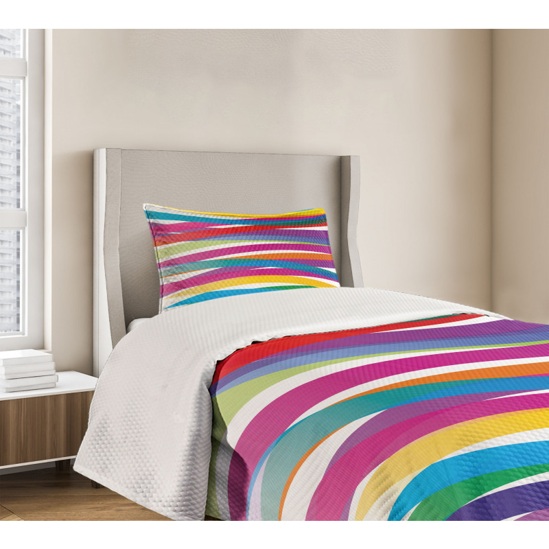 Vibrant Ribbon Design Bedspread Set
