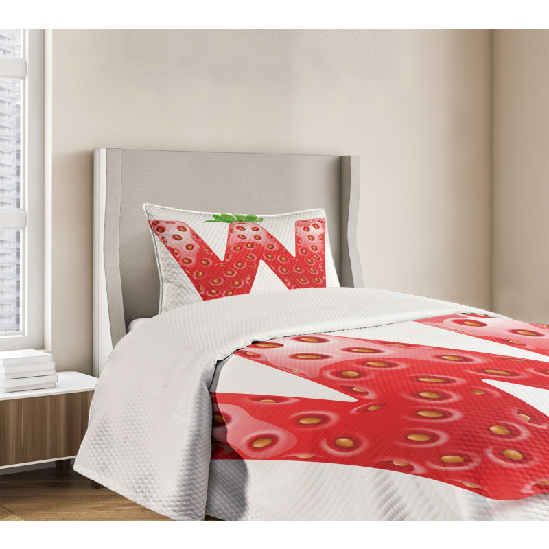 Capital W Strawberry Bedspread Set