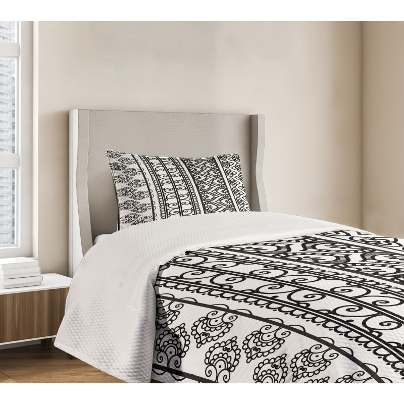 Swirls and Leaf Art Bedspread Set