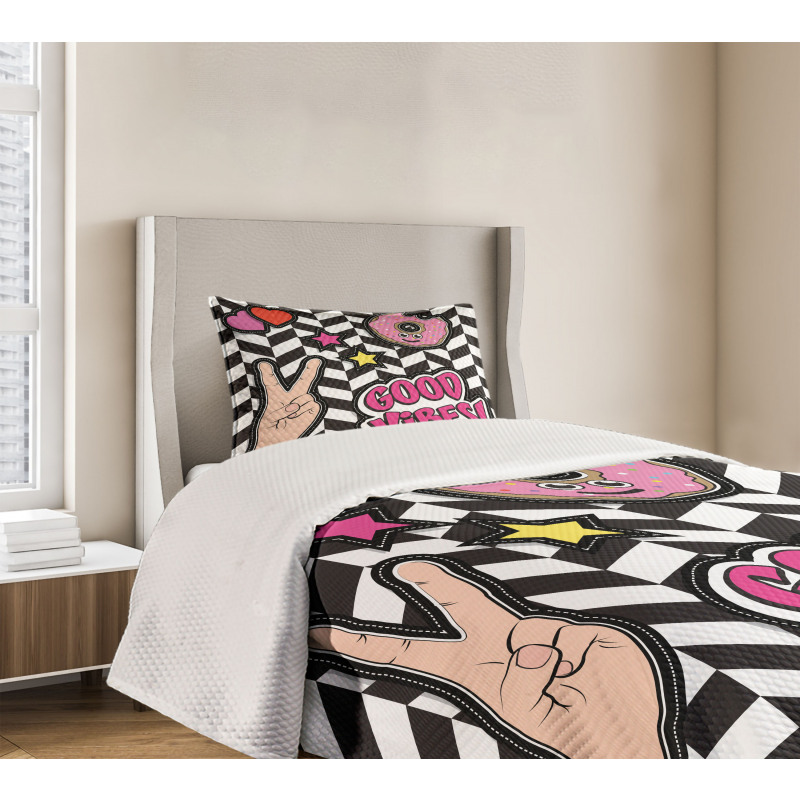 Cartoon Pop Emoticon Bedspread Set