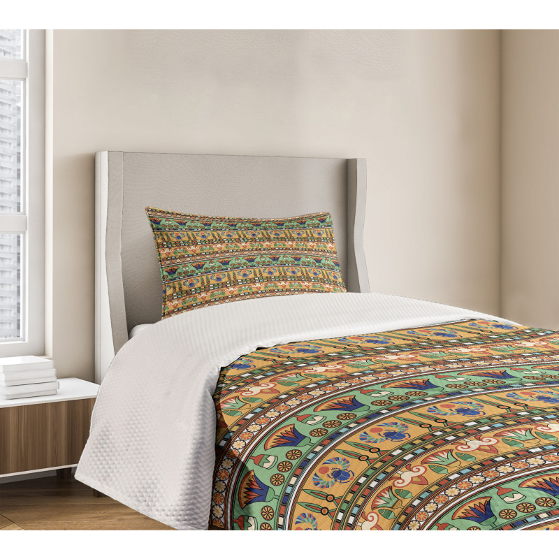 Lily Scarab Bedspread Set