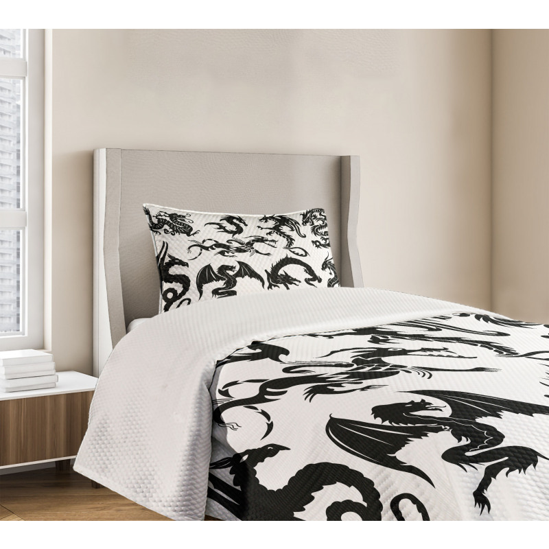 Oriental Monochrome Bedspread Set