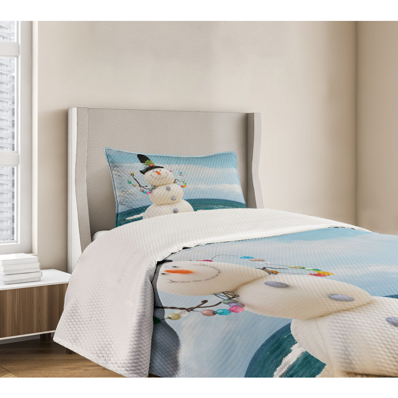 Winter Vacation Coastal Bedspread Set