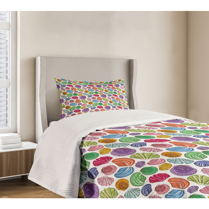 Colorful Aqua Motif Bedspread Set