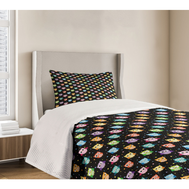 Funny Confused Serious Bedspread Set