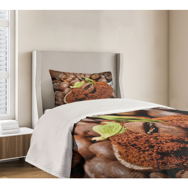 Flavor of Green Cardamom Bedspread Set