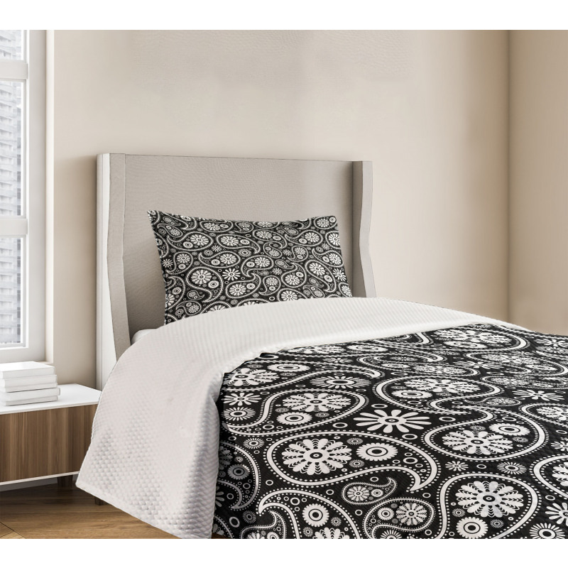 Paisley Art Bedspread Set