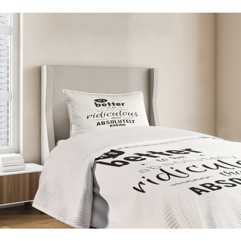 Lettering Pattern Bedspread Set