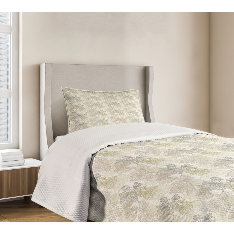 Chrysanthemum Motifs Bedspread Set