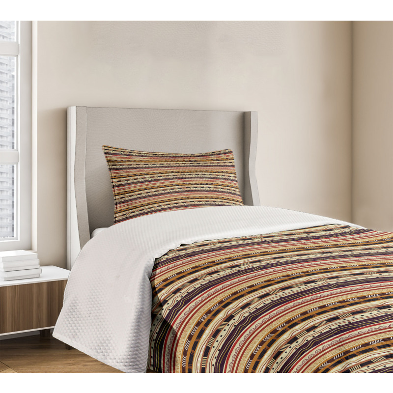 Arrow Motifs Bedspread Set