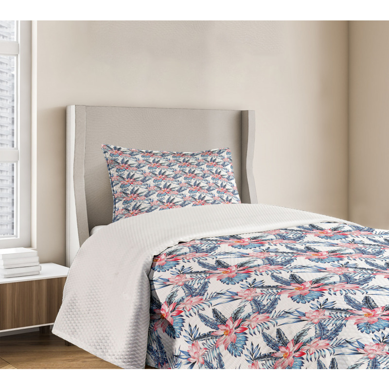 Banana Palm Lilies Bedspread Set