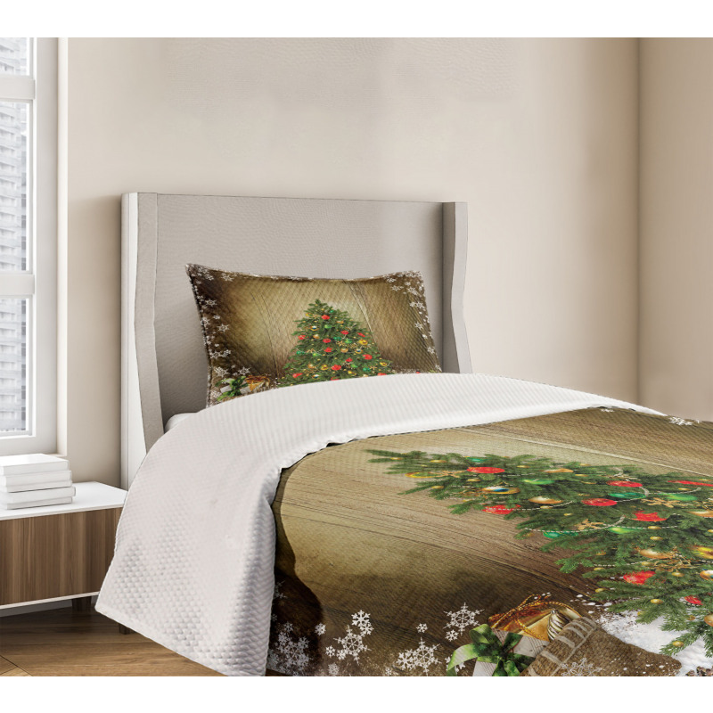 Pine Tree Presents Bedspread Set