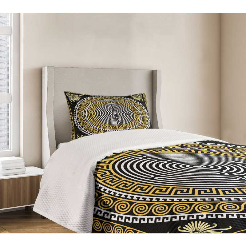 Classical Intricate Bedspread Set